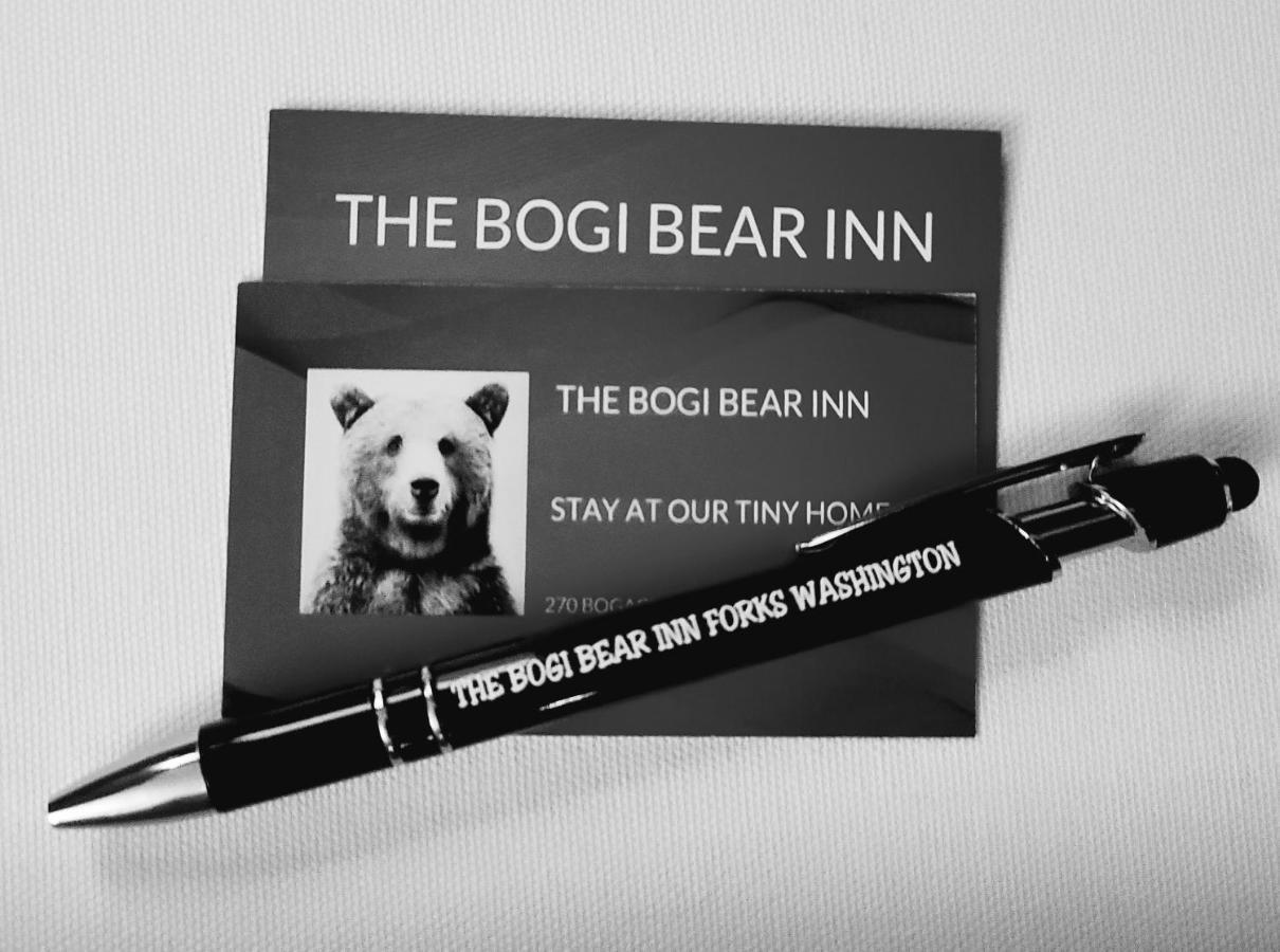 The Bogi Bear Inn Forks Exterior photo